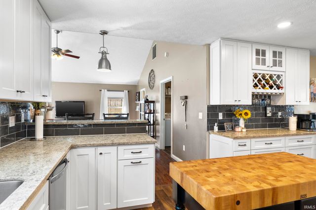 3896 E Hiawatha Court, Monticello, IN 47960