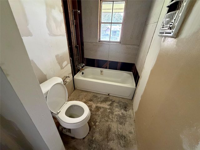 5230 Greylog Drive, Houston, TX 77048