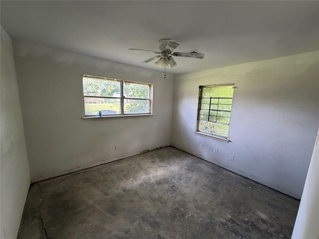 5230 Greylog Drive, Houston, TX 77048