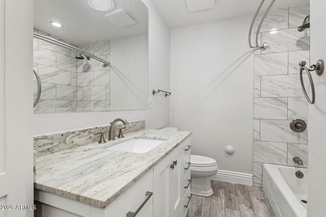 1229 E OREGON Avenue, Phoenix, AZ 85014