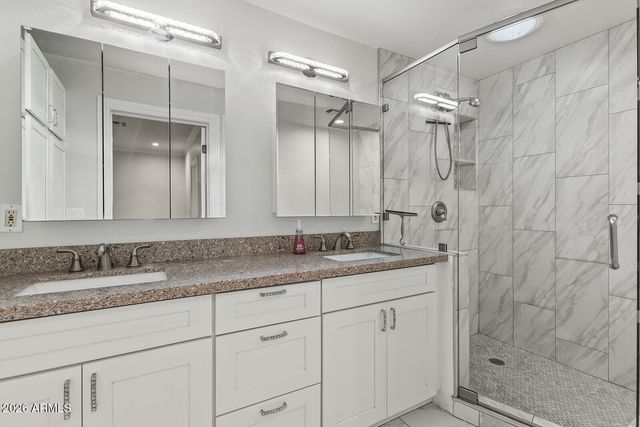1229 E OREGON Avenue, Phoenix, AZ 85014