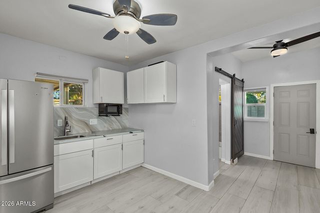 1229 E OREGON Avenue, Phoenix, AZ 85014