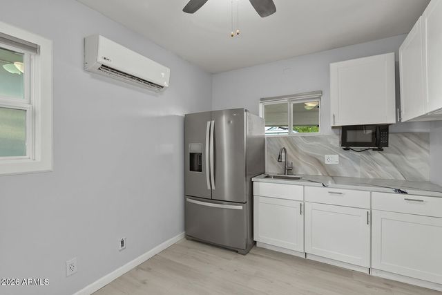 1229 E OREGON Avenue, Phoenix, AZ 85014