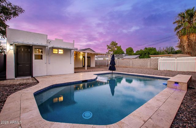 1229 E OREGON Avenue, Phoenix, AZ 85014