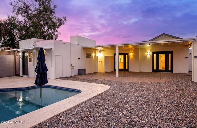 1229 E OREGON Avenue, Phoenix, AZ 85014