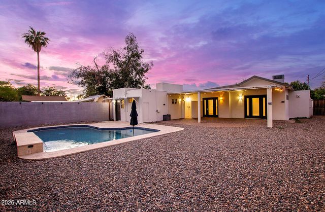 1229 E OREGON Avenue, Phoenix, AZ 85014