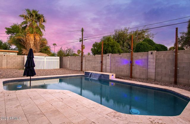 1229 E OREGON Avenue, Phoenix, AZ 85014