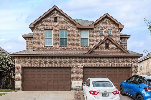 1014 W Sierra Vista Court, Midlothian, TX 76065