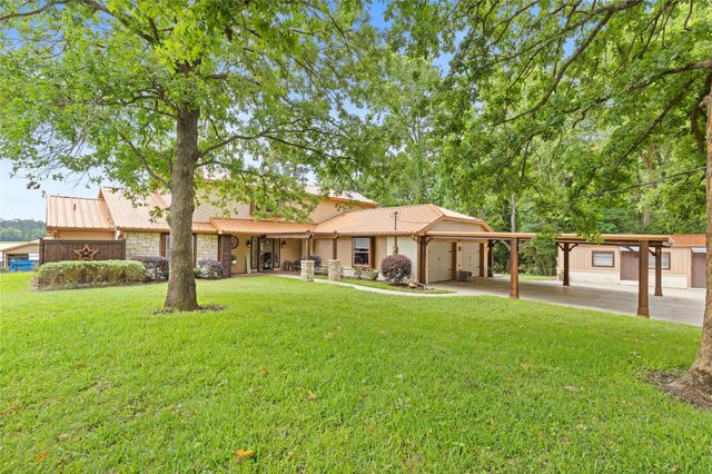56 Magnolia Drive, Huntsville, TX 77340