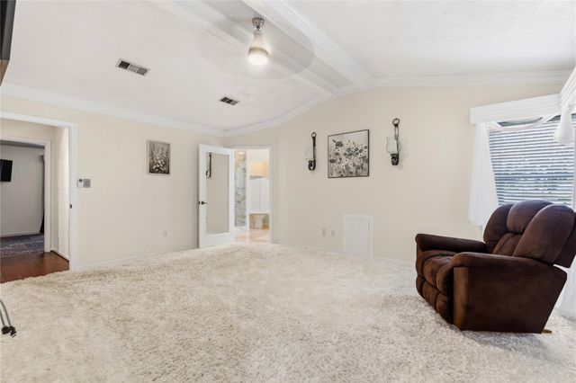56 Magnolia Drive, Huntsville, TX 77340
