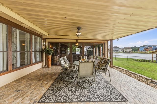 56 Magnolia Drive, Huntsville, TX 77340