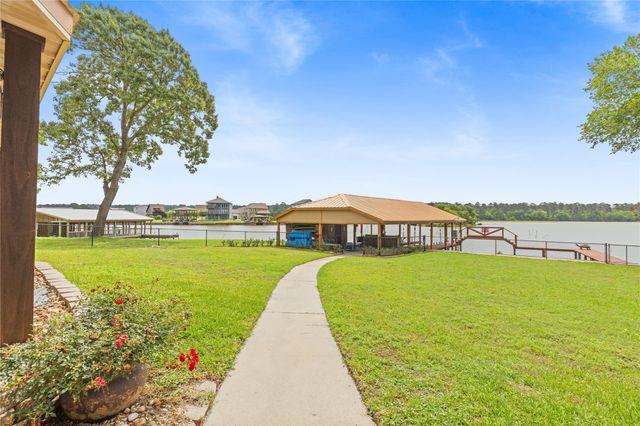 56 Magnolia Drive, Huntsville, TX 77340