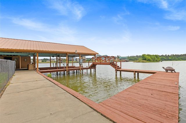 56 Magnolia Drive, Huntsville, TX 77340