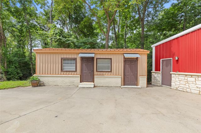 56 Magnolia Drive, Huntsville, TX 77340