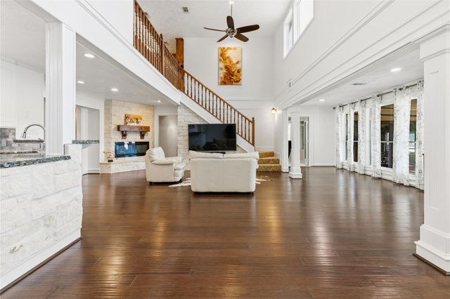 56 Magnolia Drive, Huntsville, TX 77340