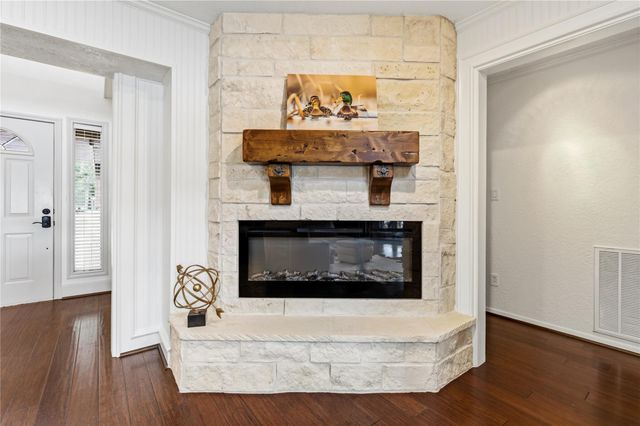 56 Magnolia Drive, Huntsville, TX 77340