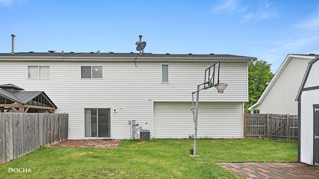 2805 Dorothy Drive, Aurora, IL 60504