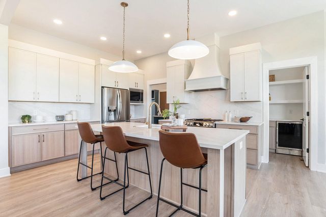 VL Ottogan, Holland Twp, MI 49423