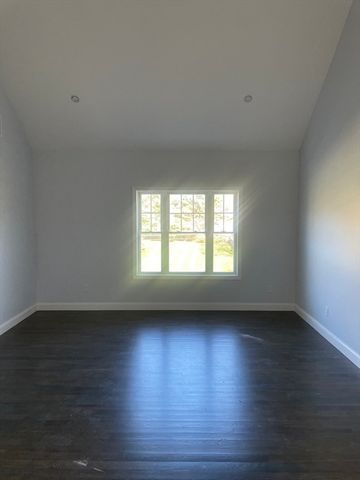 236 Elm St, East Bridgewater, MA 02333