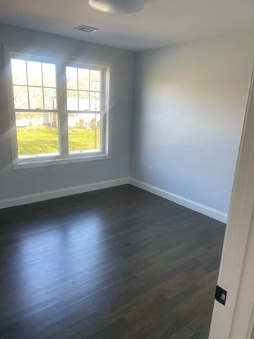 236 Elm St, East Bridgewater, MA 02333