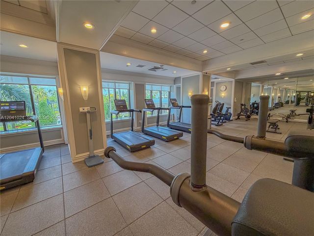 9801 Collins Ave 3U, Bal Harbour, FL 33154
