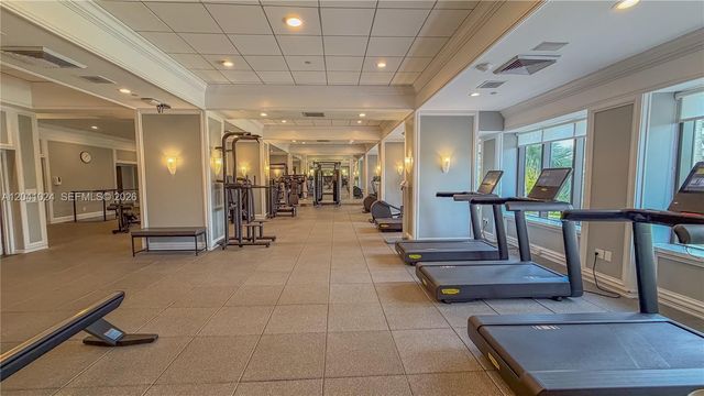 9801 Collins Ave 3U, Bal Harbour, FL 33154