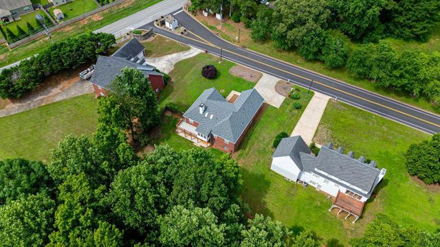 3604 Maple Forge Lane, Gainesville, GA 30504