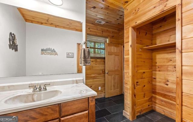 2239 Dean Mountain Road, Cleveland, GA 30528