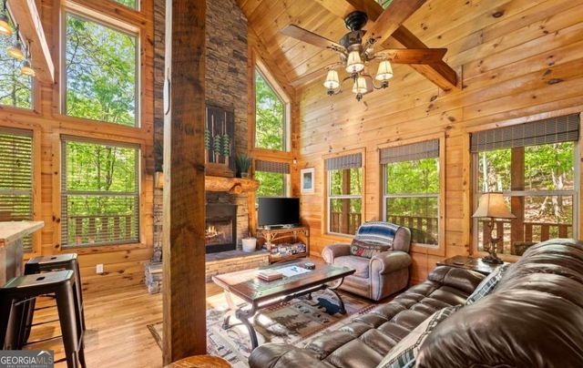 2239 Dean Mountain Road, Cleveland, GA 30528