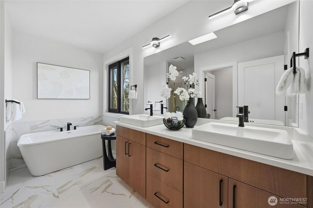 16068 SE 44TH Court, Bellevue, WA 98006