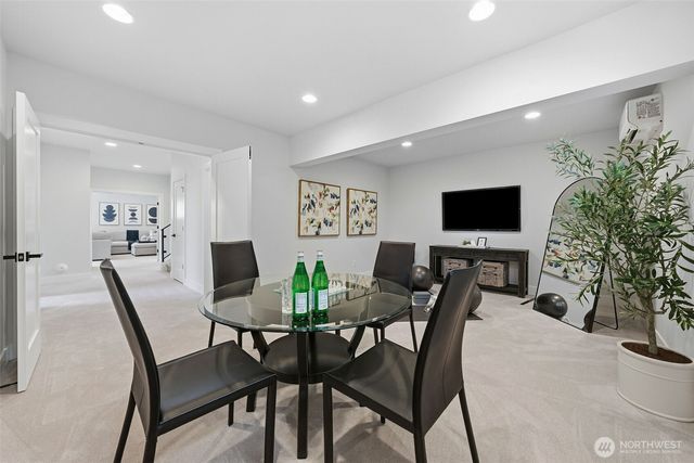 16068 SE 44TH Court, Bellevue, WA 98006