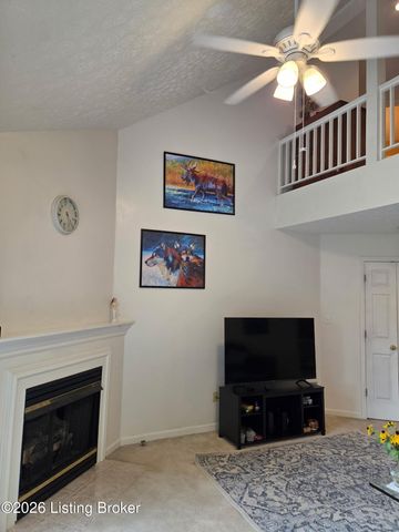 8408 Biggin Hill Ln, Louisville, KY 40220