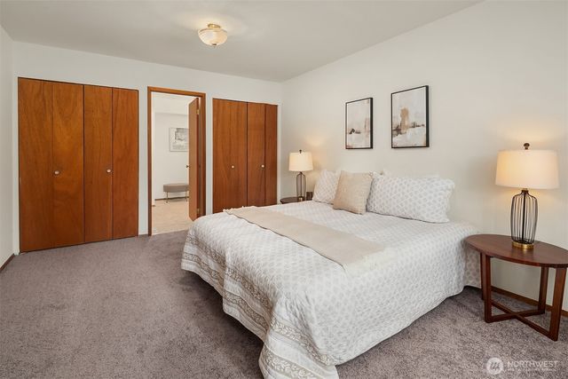 7805 186th Street SW, Edmonds, WA 98026