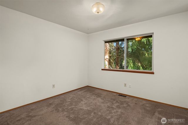 7805 186th Street SW, Edmonds, WA 98026