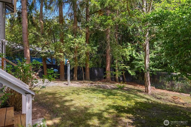 7805 186th Street SW, Edmonds, WA 98026