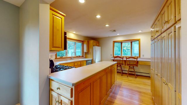 5 Faulkner Drive, Waterford, CT 06375