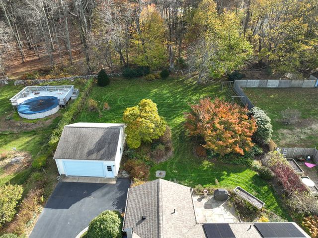 5 Faulkner Drive, Waterford, CT 06375