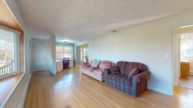 5 Faulkner Drive, Waterford, CT 06375