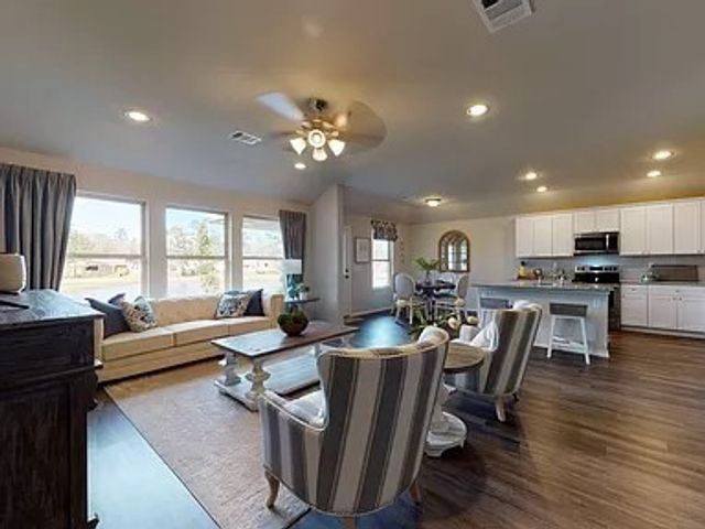 2737 Biddie Street, Pea Ridge, AR 72751