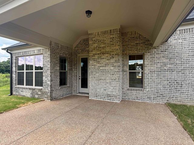 25 TREY MEADOWS DR, Oakland, TN 38060
