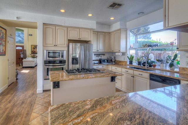 9351 Lufkin Way, Elk Grove, CA 95758