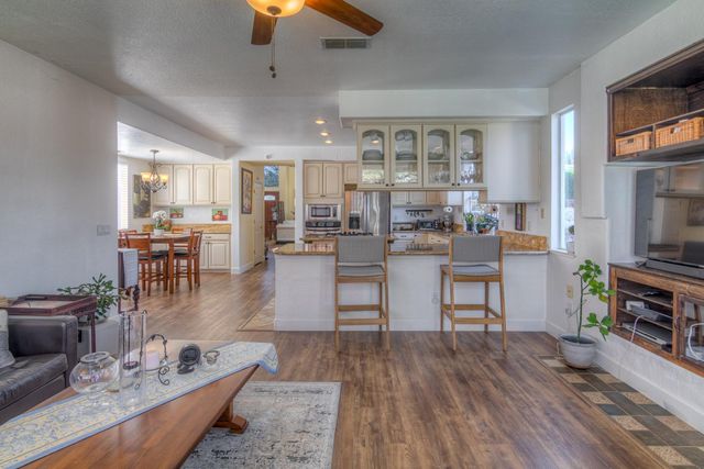 9351 Lufkin Way, Elk Grove, CA 95758