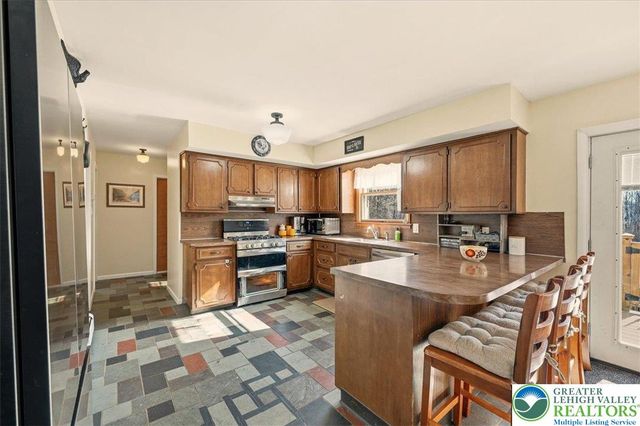 601 Heiden Road, Upper Mt Bethel Twp, PA 18013