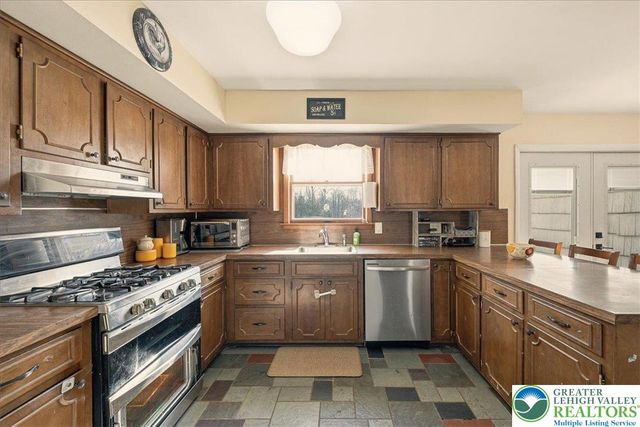 601 Heiden Road, Upper Mt Bethel Twp, PA 18013