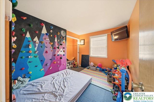 601 Heiden Road, Upper Mt Bethel Twp, PA 18013