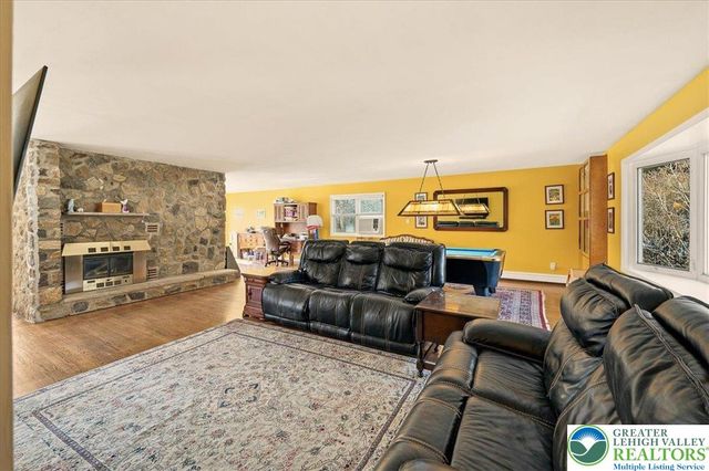 601 Heiden Road, Upper Mt Bethel Twp, PA 18013