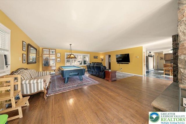 601 Heiden Road, Upper Mt Bethel Twp, PA 18013