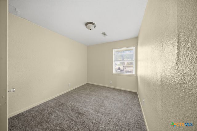 3300 Lake Travis Avenue, Killeen, TX 76543