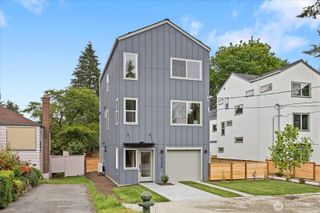 10330 Ashworth Avenue N, Seattle, WA 98133