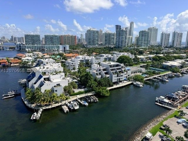 400 Kings Point Dr PH1612, Sunny Isles Beach, FL 33160